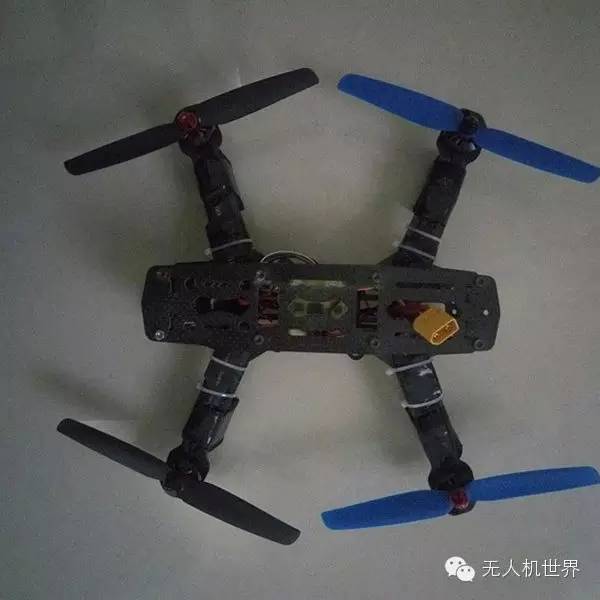 飞手邓亚朋：曾用精灵3航拍找一架炸鸡的飞机